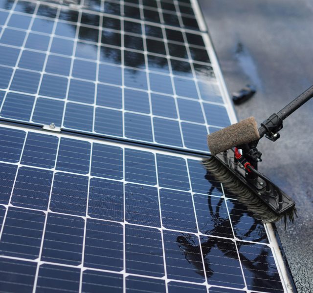 Nettoyage de panneaux solaires